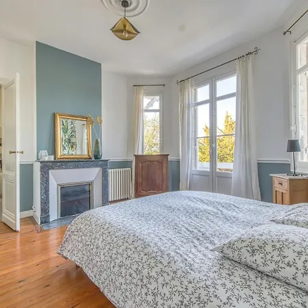 펜션 Historic In With Heated Pool 아르카숑