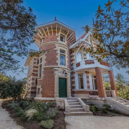 Historic In With Heated Pool * 아르카숑