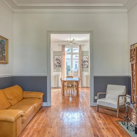 Historic In With Heated Pool 아르카숑