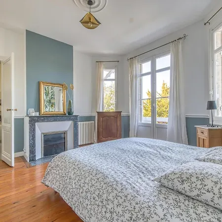 Historic In With Heated Pool *