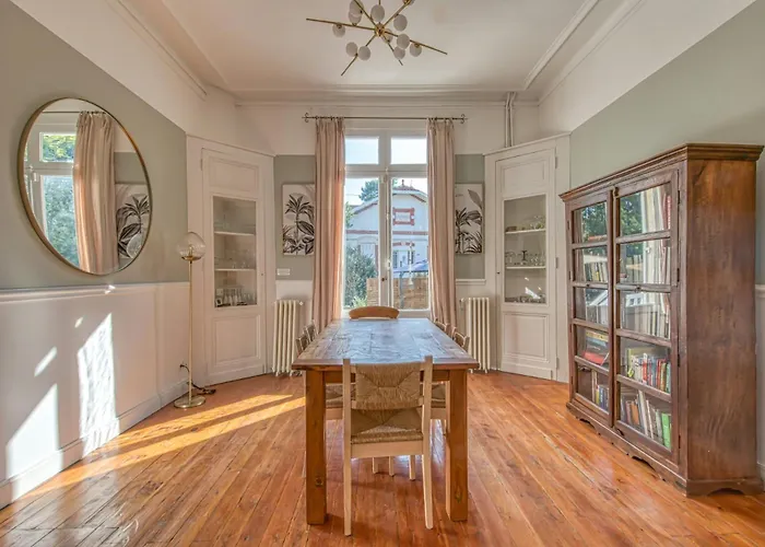 Historic In With Heated Pool *